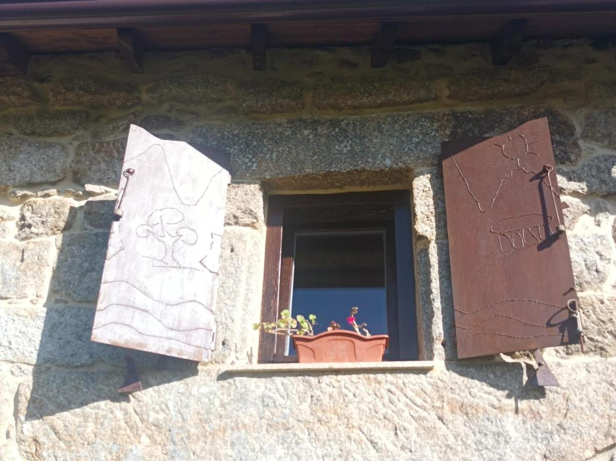 Villa Casa do Xurés Maus de Salas Esterno foto